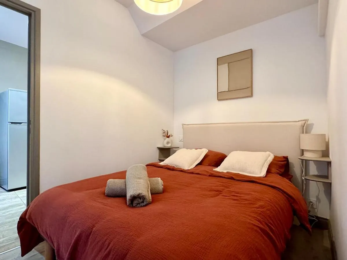 Appartement Cannes Suquet, Pedestrian Zone